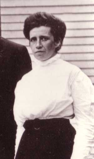 Leota Belle Jones Tracy - 1911
