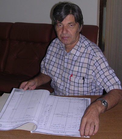 Oca Vicko Kapetanović with the Ogorje Donje Popis Osoba - October 2004